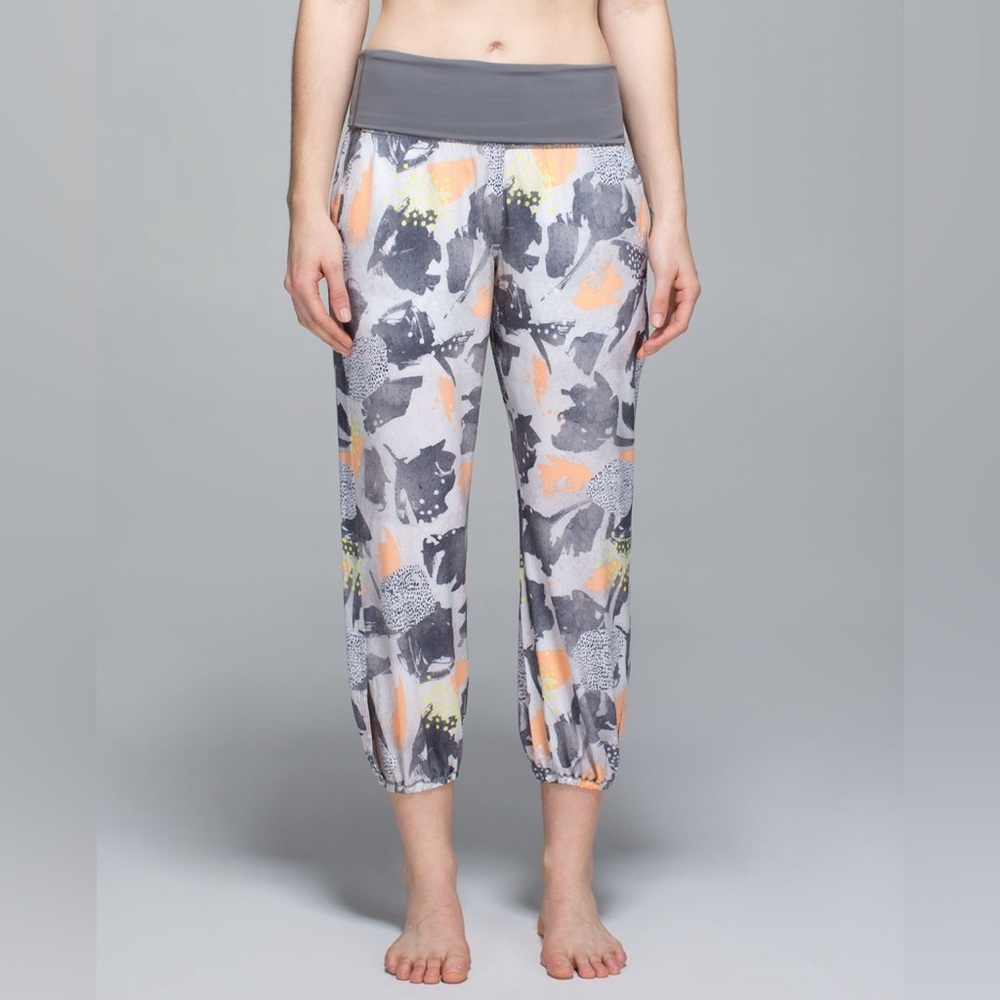 Lululemon OM pants Size 6 Harlem pants